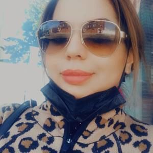 Meet your Posher, Nadia